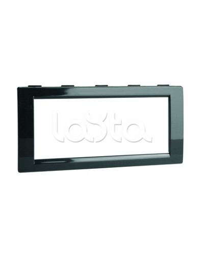 Рамка универсальная на 4 модуля, цвет чёрный DKC F00013B в Назрани Аксессуары для стоек и шкафов Pintop.ru