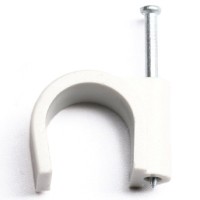 Скоба пластиковая с гвоздем, д.7 - 8мм DKC 51700