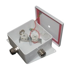 Коробка монтажная огнестойкая Гефест КМ-О (4к*6,0)-IP66-120х120, шесть вводов